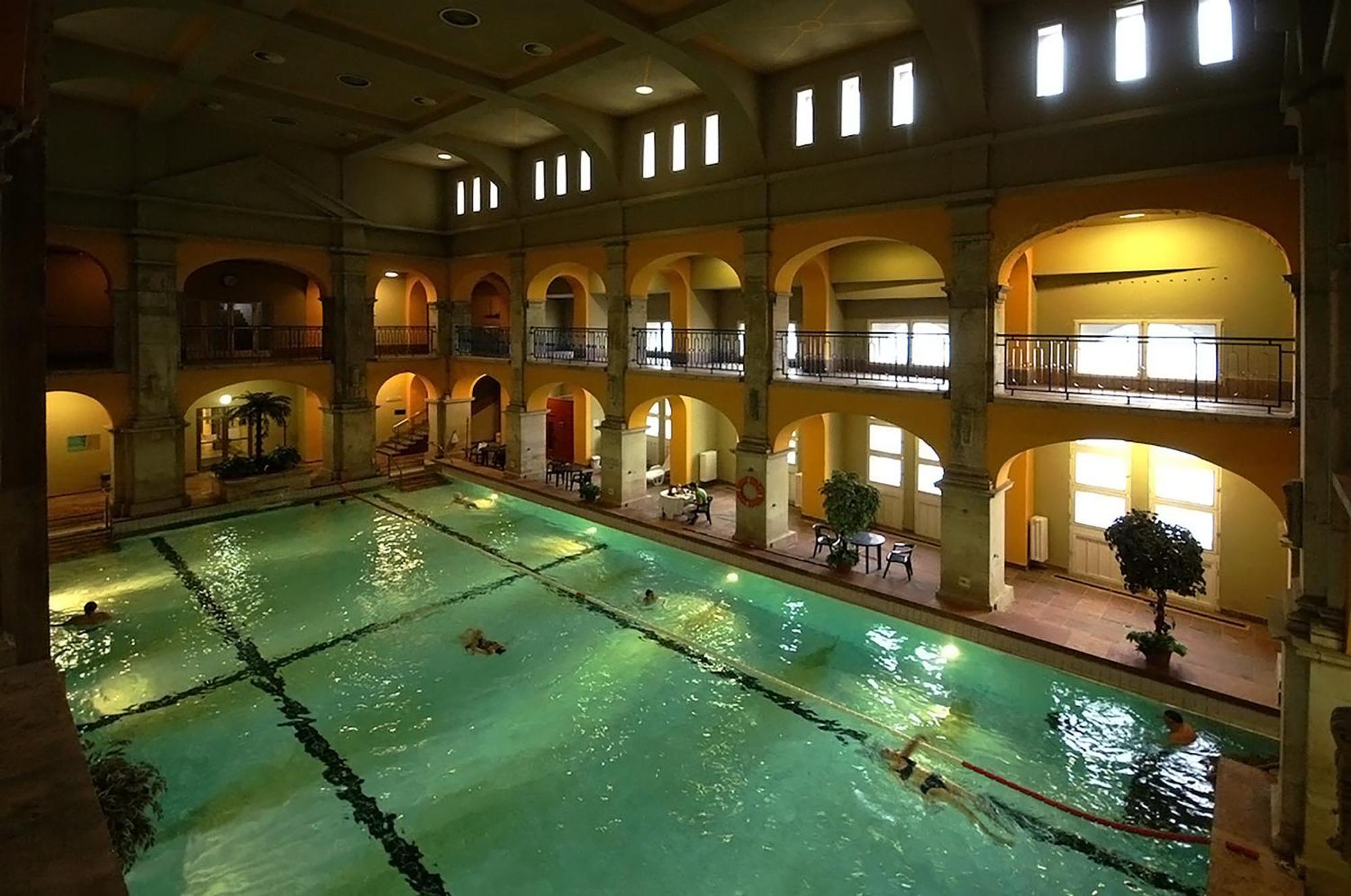 Wellness Retreat With Sauna & Jacuzzi - 1 Min To Opera บูดาเปสต์ ภายนอก รูปภาพ